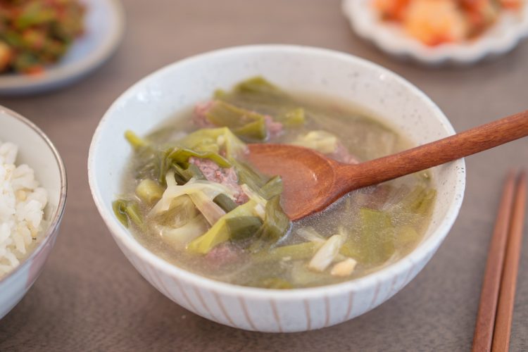 Pa Gaejang (Korean green onion and beef soup) by Baek Jong Won