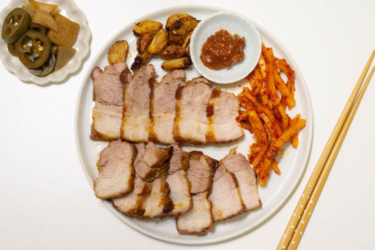No-Water Korean Crispy Bossam (Pork Belly) – by Ryu Soo Young