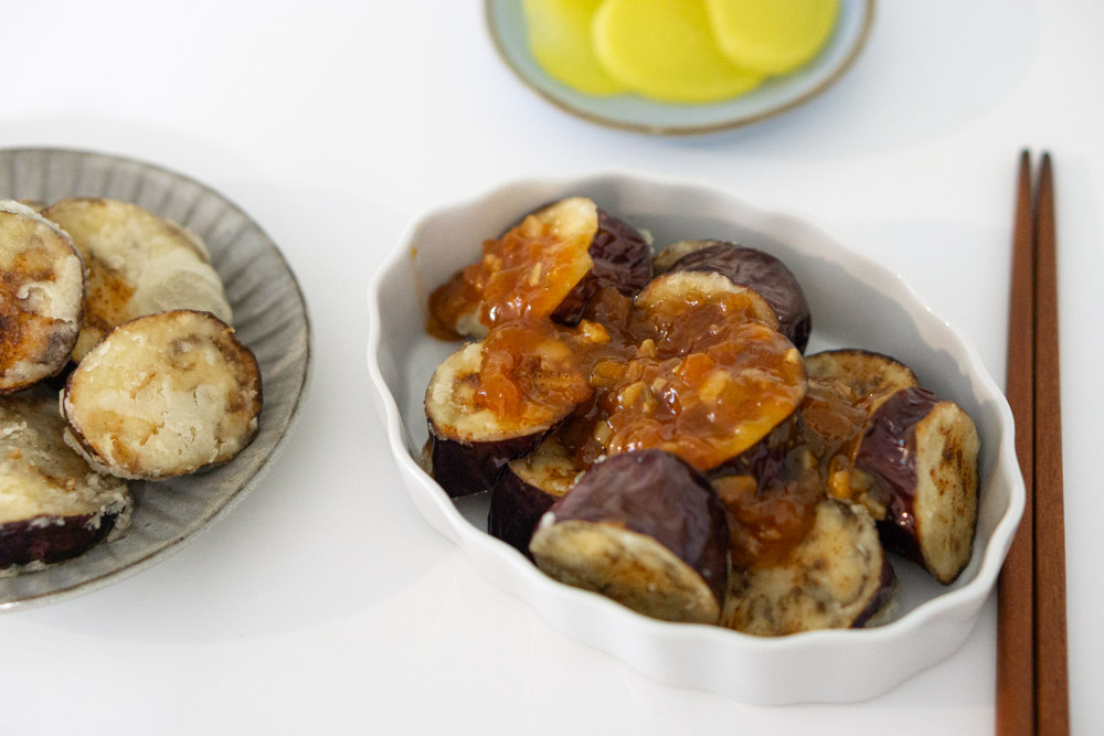 Fried eggplant with spicy-sweet sauce (Korean-Chinese style) by Ryu Soo Young