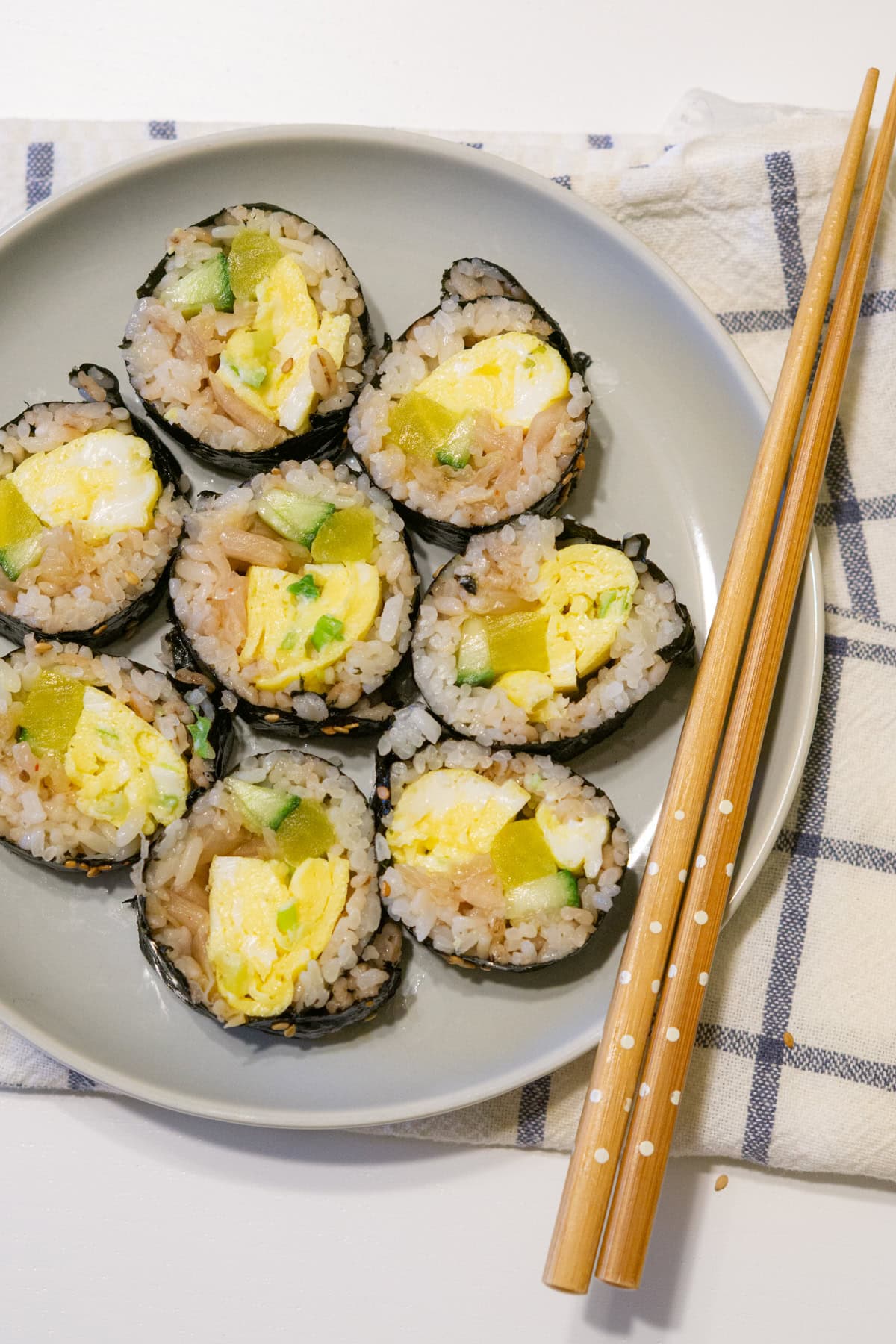 Healthy Kimchi Kimbap 