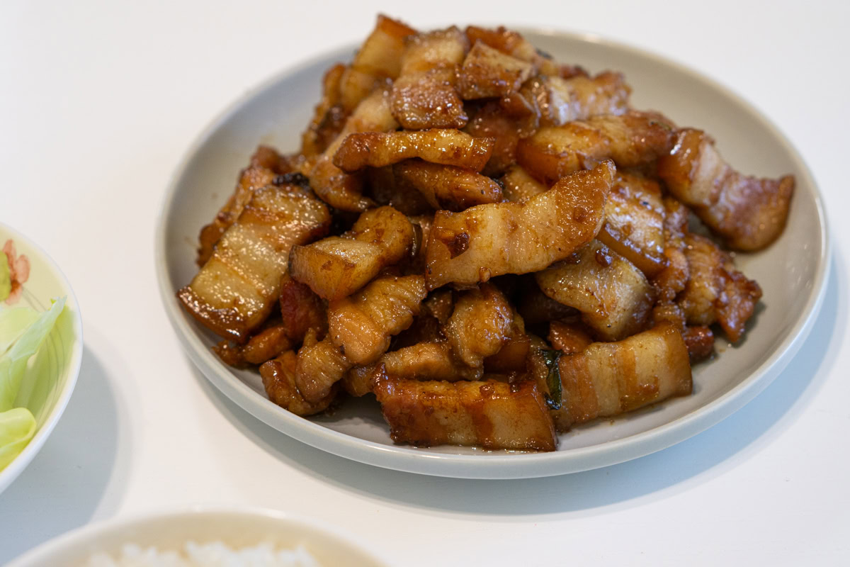 Quick Soy Sauce Braised Pork Belly (Jang TtokTtoki)