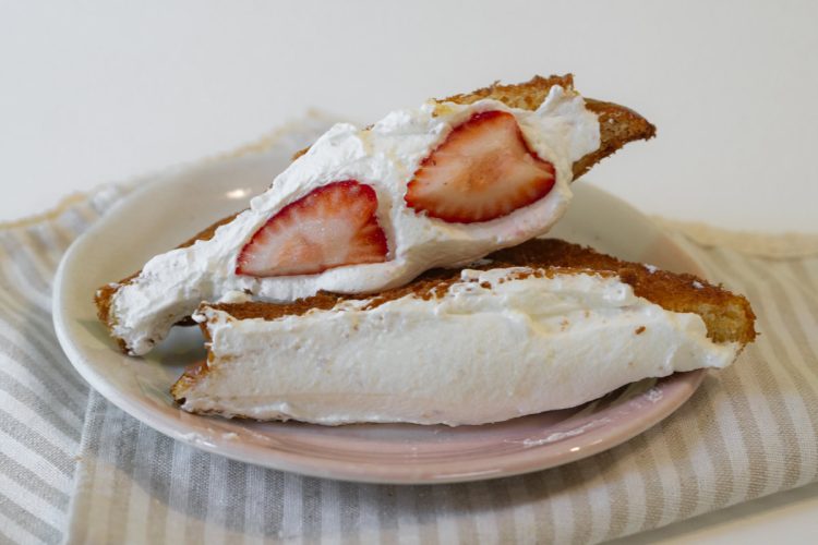 viral japanese fried cream sandwich
